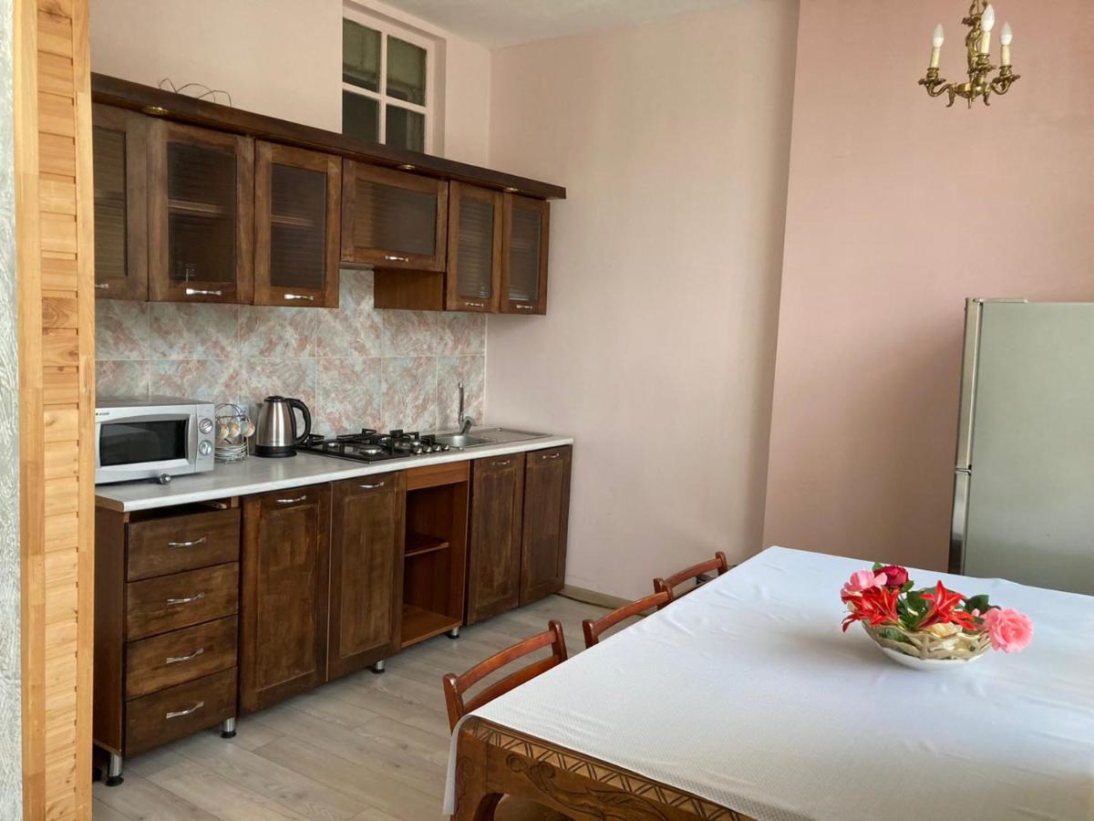 Apartament House Nag Kutaisi Zewnętrze zdjęcie