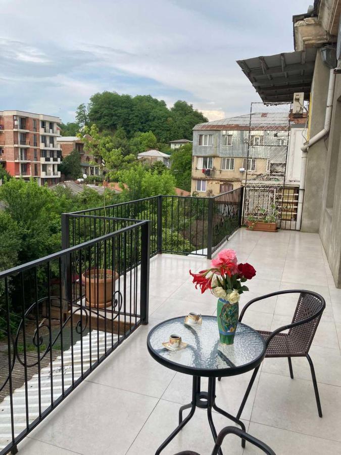 Apartament House Nag Kutaisi Zewnętrze zdjęcie